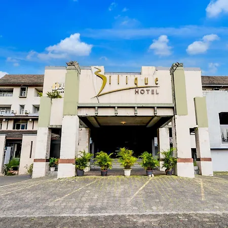 Dancenter Lembang Near Dusun Bambu Apartment